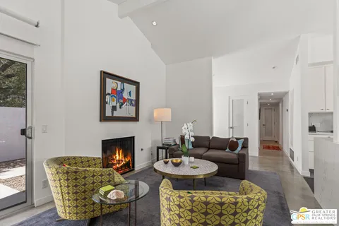 $1,095,000 | 541 North Cantera Circle, Palm Springs, CA 92262