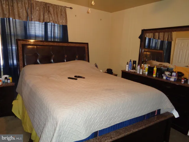 $270,000 | 320 East Claremont Road, Philadelphia, PA 19120