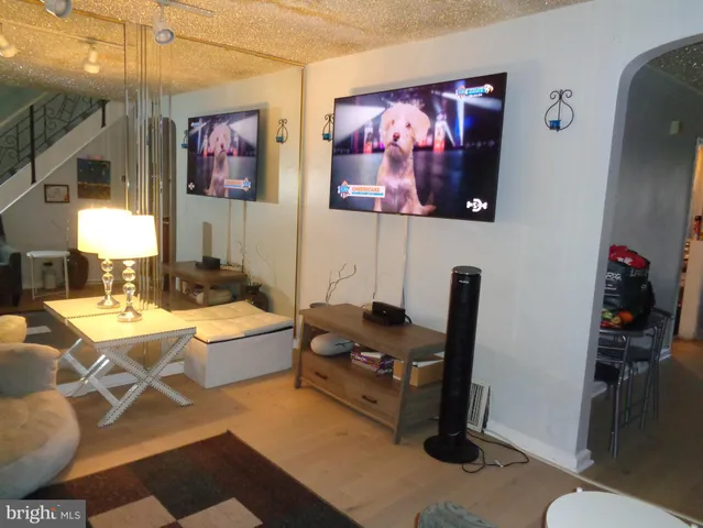 $270,000 | 320 East Claremont Road, Philadelphia, PA 19120