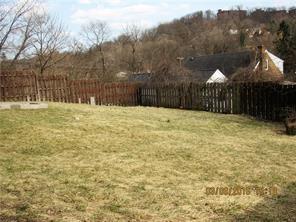 1420 Laketon Road Pittsburgh, PA 15221 - Photo 19 of 21 Gallery Image 19