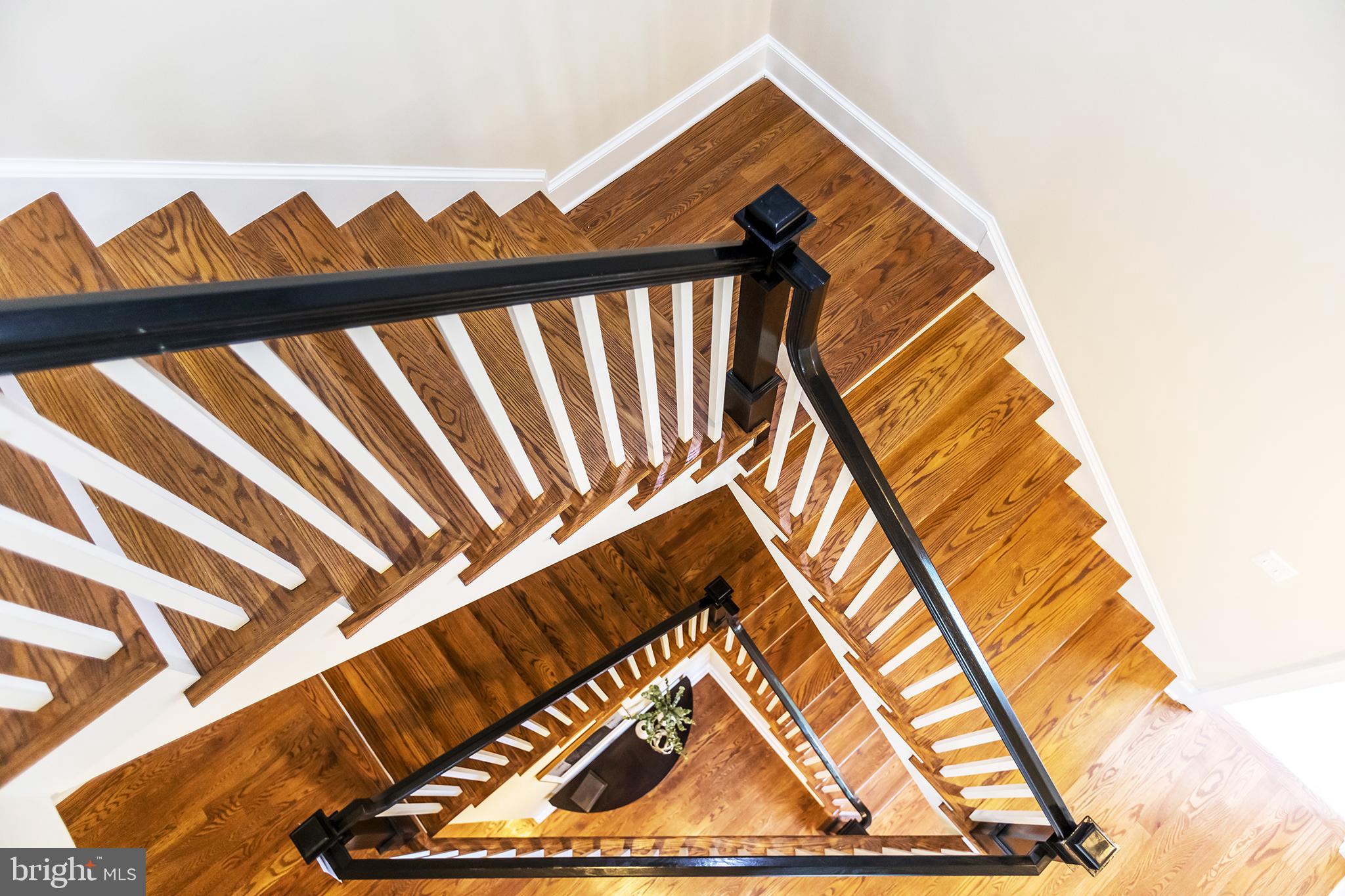 9215 Bells Mill Road Potomac, MD 20854 - Photo 25 of 35