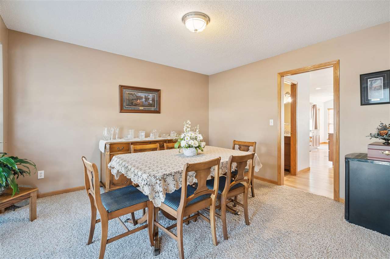 7013 Pleasant Ridge Drive Southwest Cedar Rapids, IA 52404 - Photo 15 of 51 Gallery Image 15