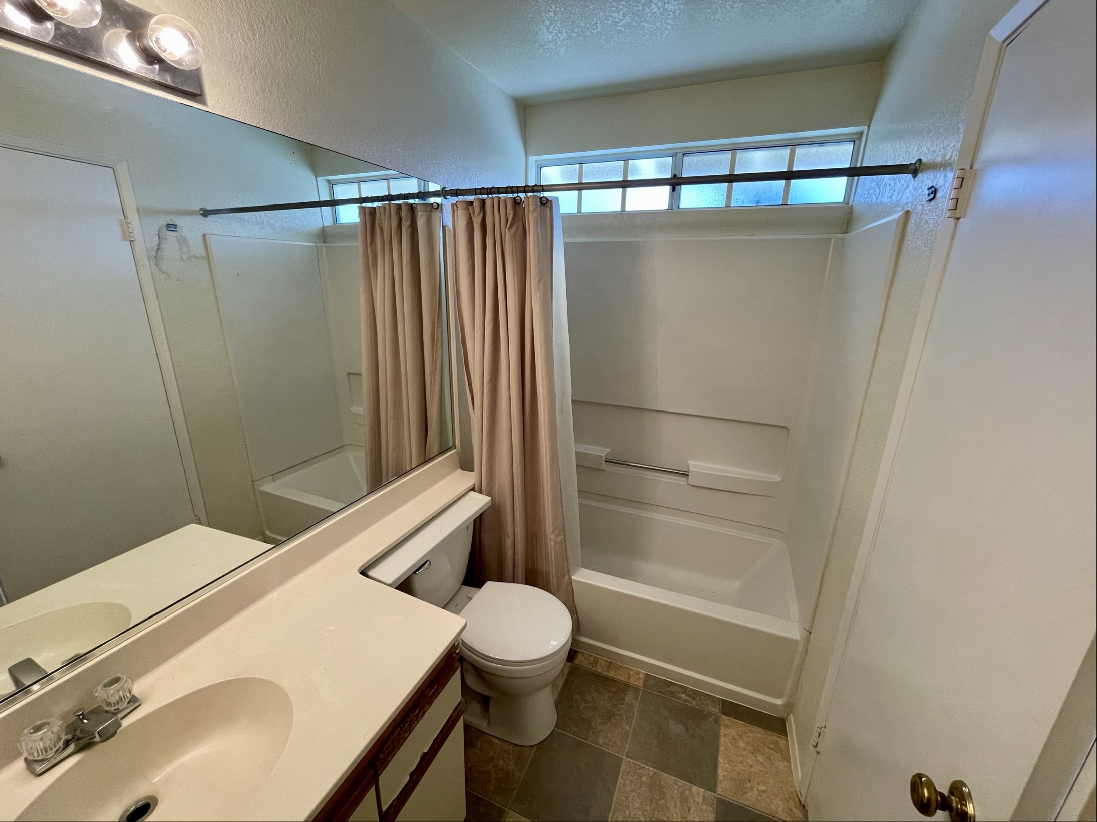 68-3883 Lua Kula Street, Unit 2005 Waikoloa, HI 96738 - Photo 22 of 28 a bathroom with a shower and a toilet