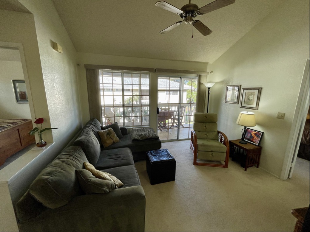 68-3883 Lua Kula Street, Unit 2005 Waikoloa, HI 96738 - Photo 7 of 28 a living room with furniture and a window