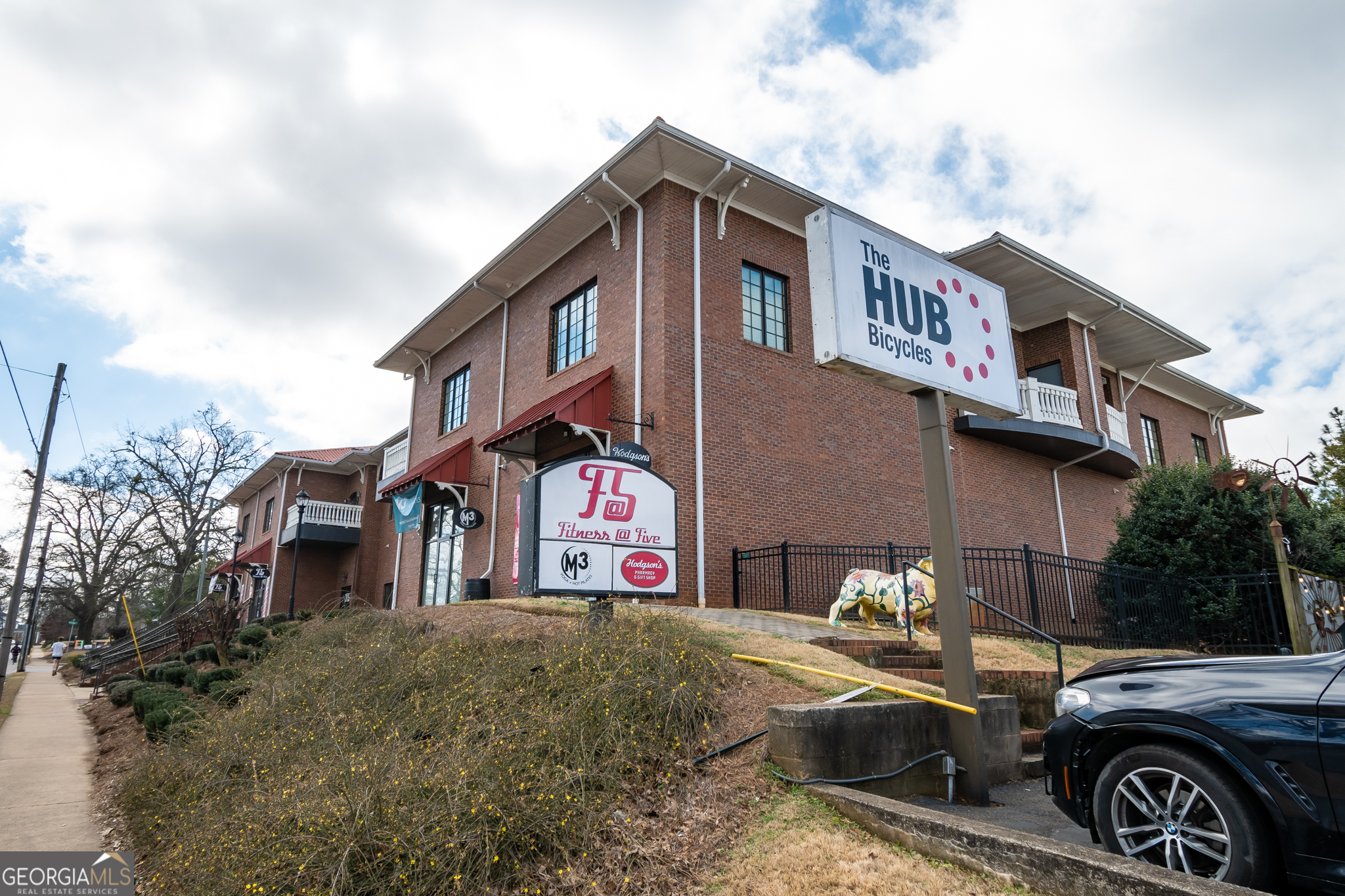 118 University Drive Athens, GA 30605 - Photo 25 of 29 a front view of a house with parking area