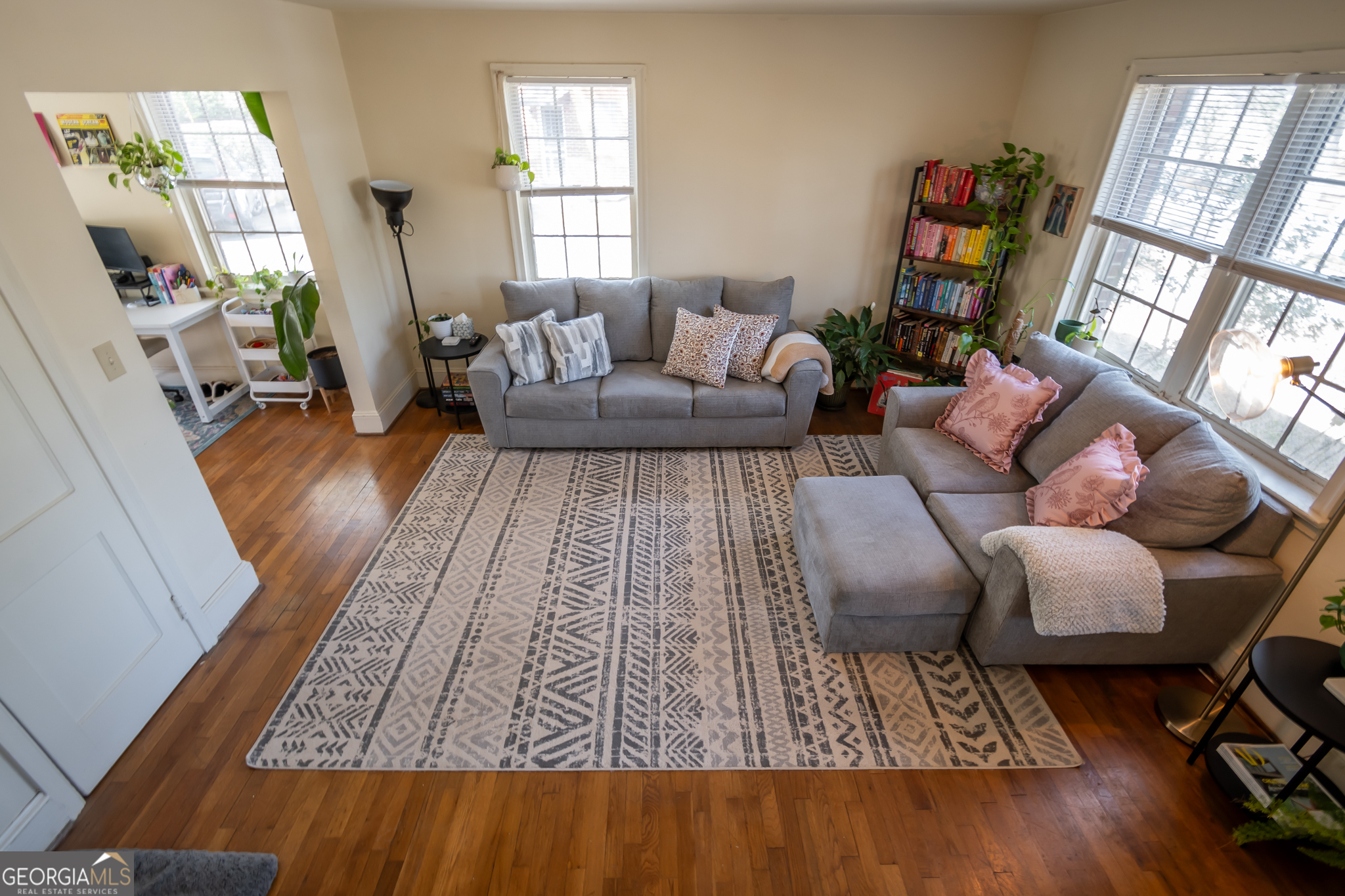 118 University Drive Athens, GA 30605 - Photo 8 of 29 a living room with furniture and a rug