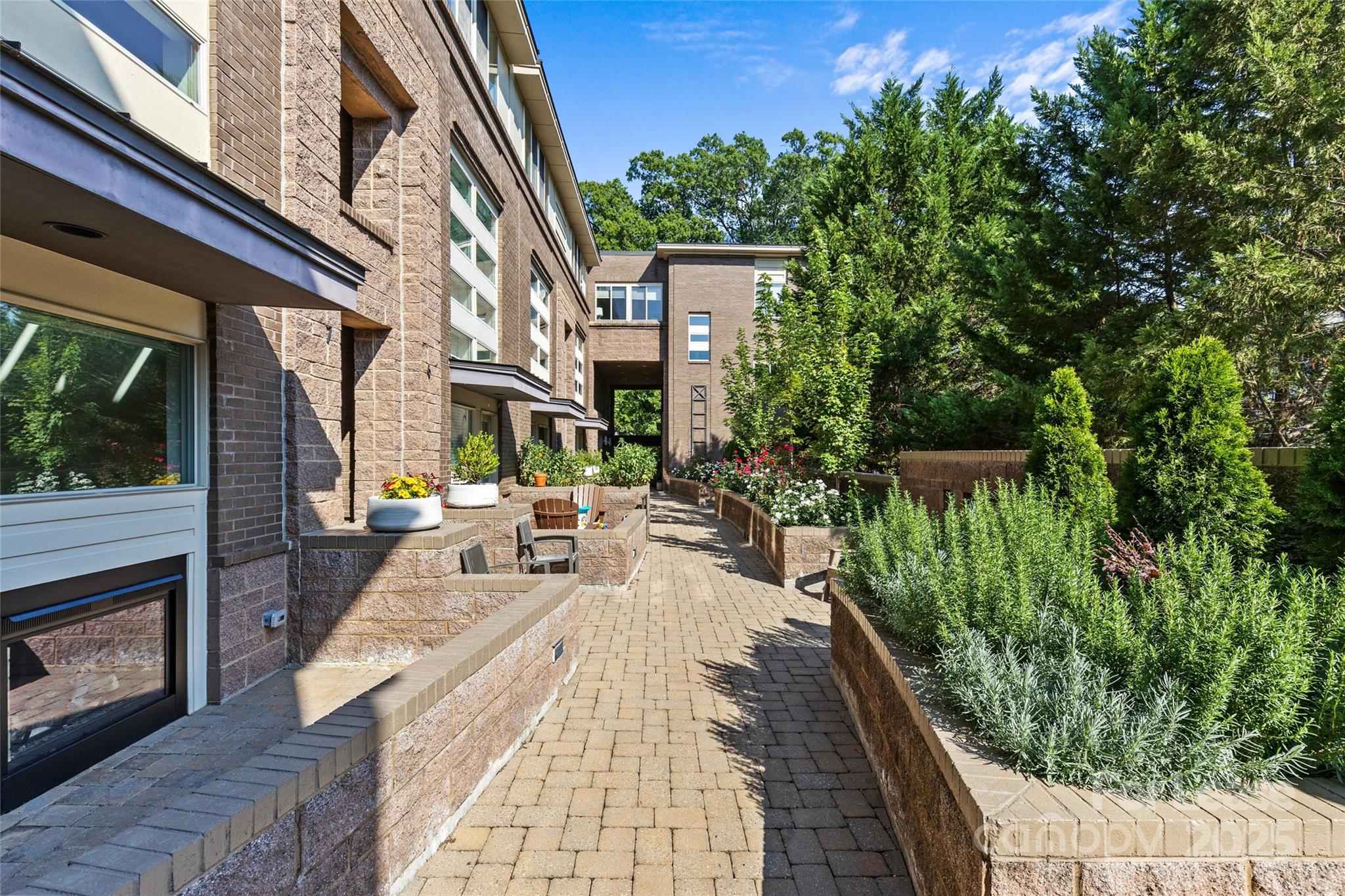 420 Queens Road, Unit 7 Charlotte, NC 28207 - Photo 7 of 46 a view of balcony with furniture