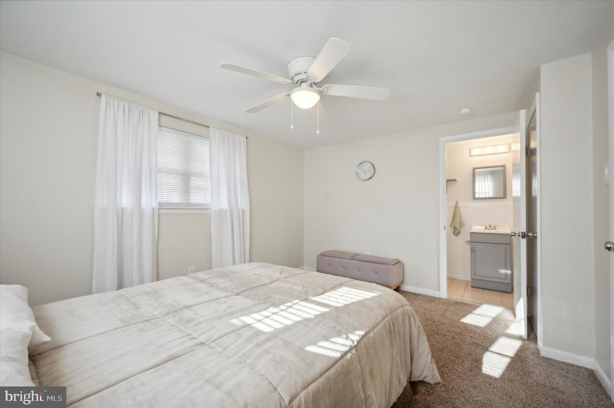 682 Roger Road Warminster, PA 18974 - Photo 12 of 27 Gallery Image 12
