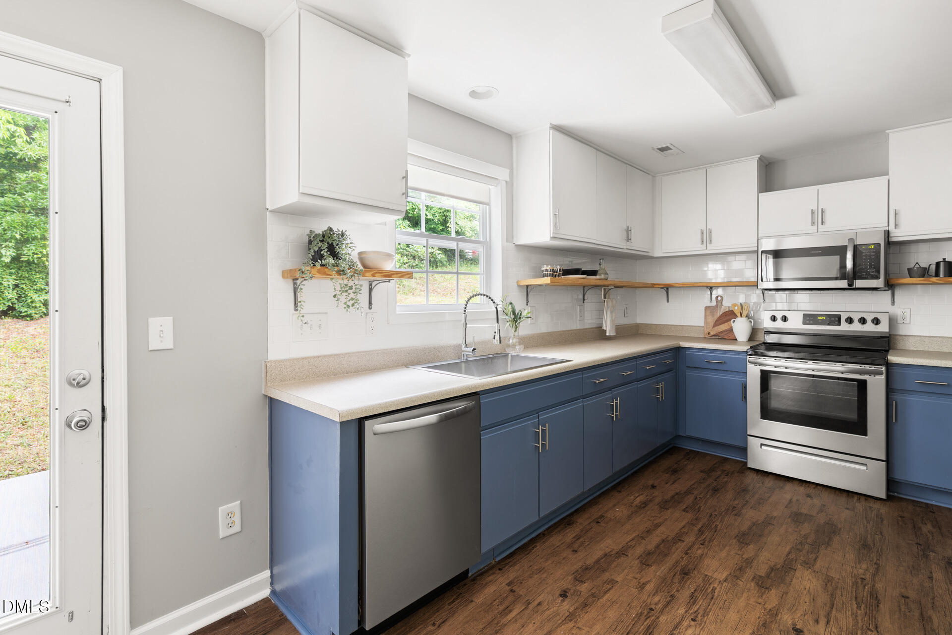 3607 Cyrus Street Raleigh, NC 27610 - Photo 13 of 33 3607-Cyrus-111