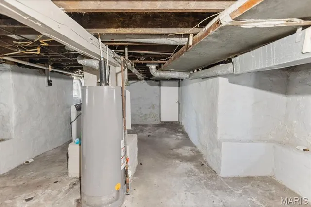 $70,000 | 550 North 30th Street, East St. Louis, IL 62205