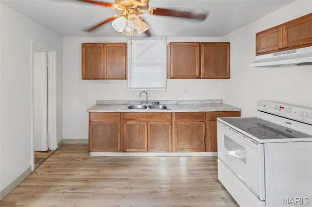 $70,000 | 550 North 30th Street, East St. Louis, IL 62205