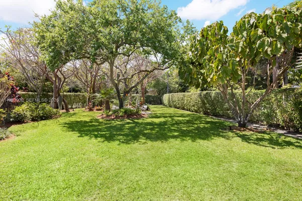 $2,699,000 | 7751 Palmetto Court, Pinecrest, FL 33156