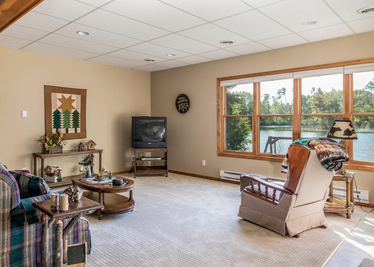 11689 Sunday Lake Road Minocqua, WI 54548 - Photo 10 of 34 Gallery Image 10