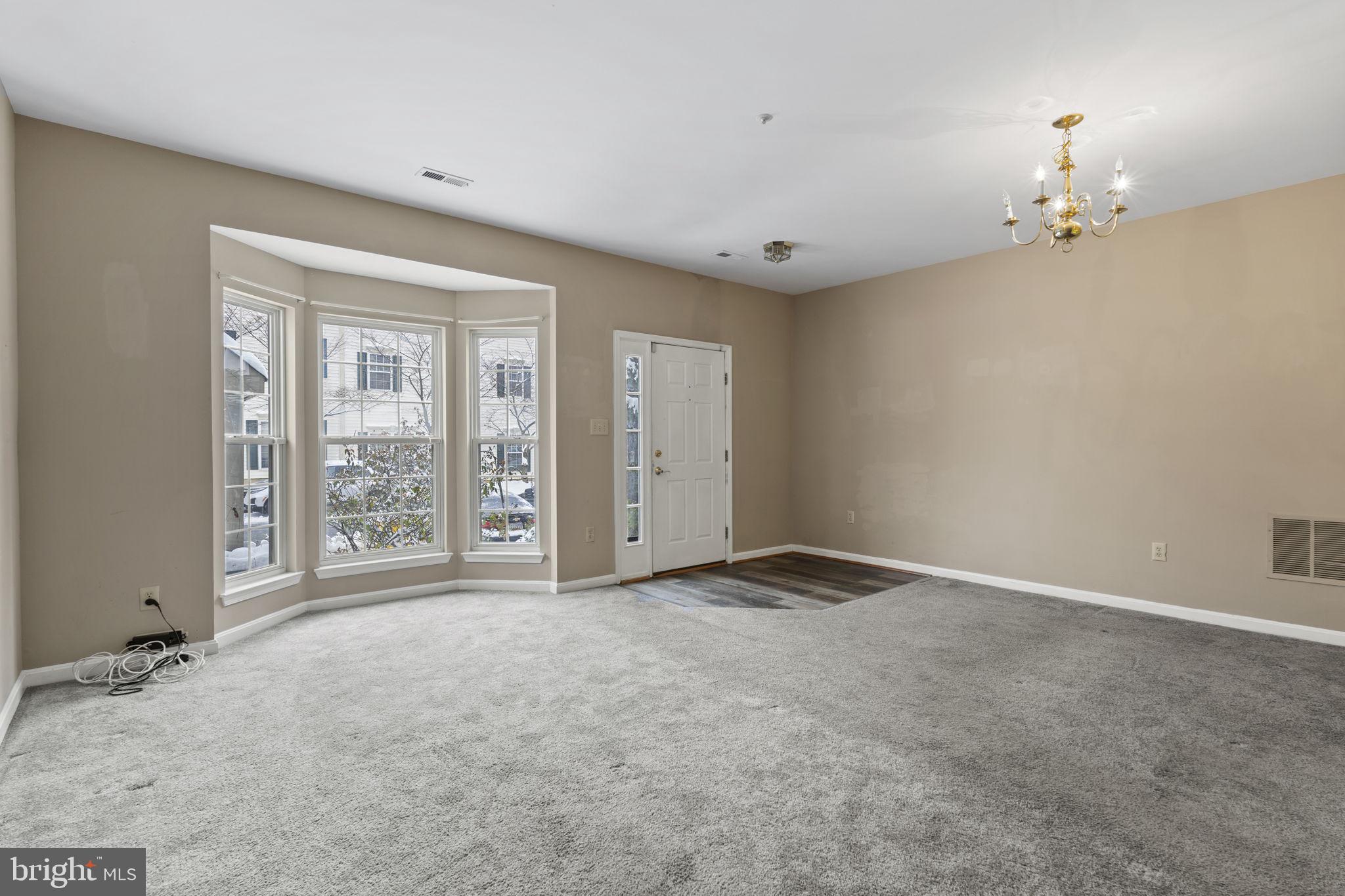 330 Roff Point Drive Odenton, MD 21113 - Photo 5 of 27 Family Area
