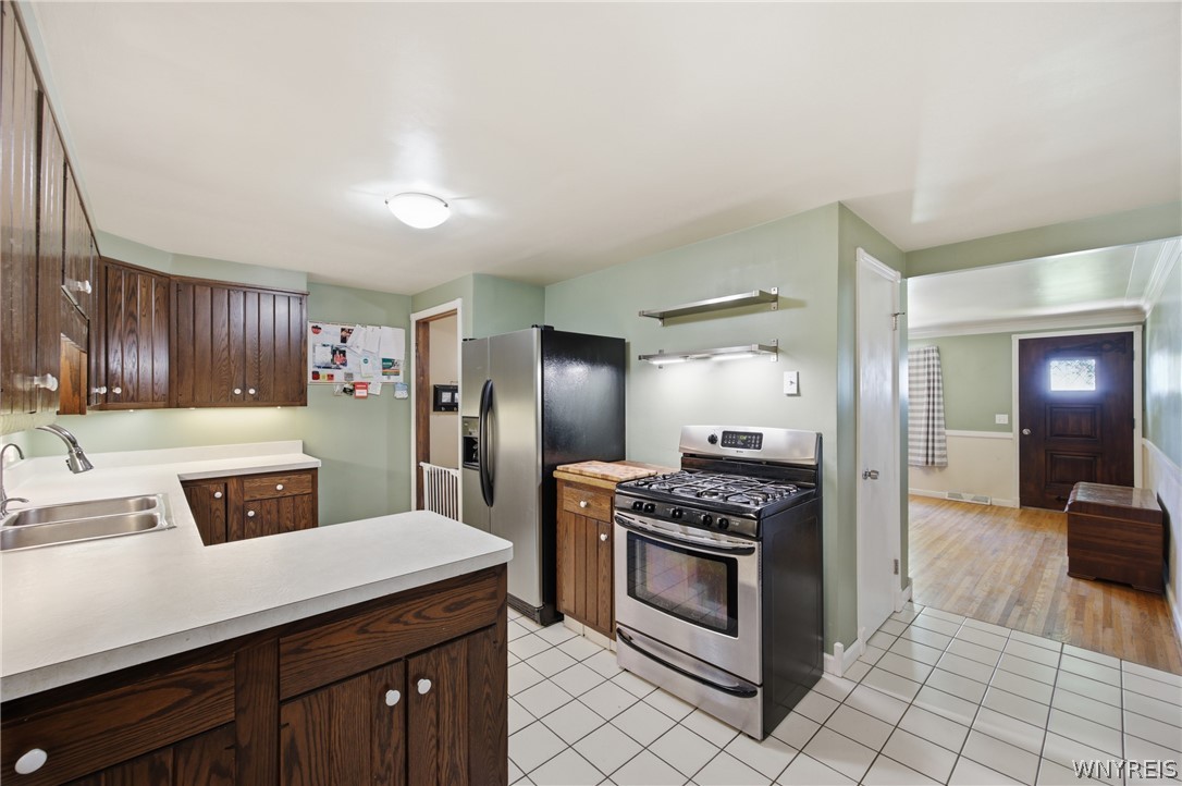 1635 Brant North Collins Road Brant, NY 14111 - Photo 5 of 36 looking into dining room from kitchen