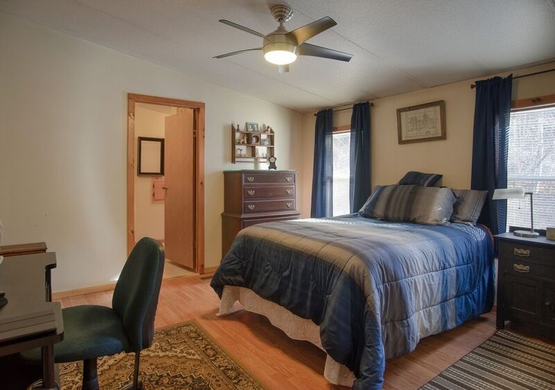 568 Oxbow Road Hinsdale, NH 03451 - Photo 13 of 26 Gallery Image 13