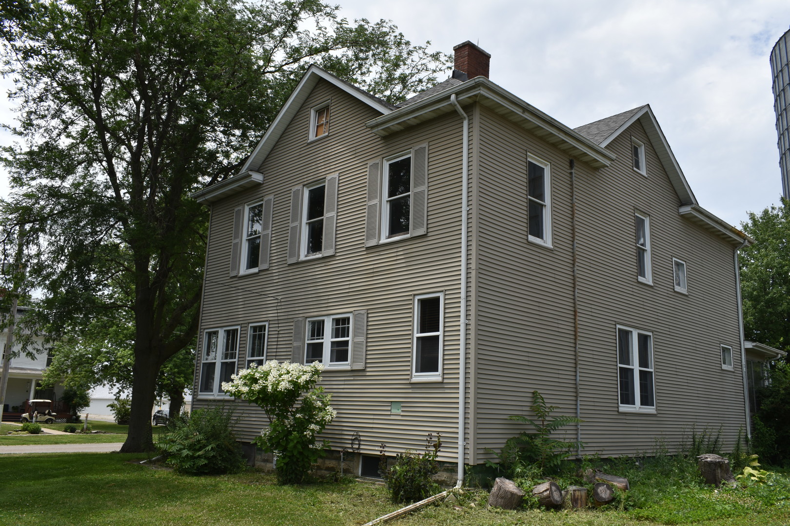 401 Washington Street Benson, IL 61516 - Photo 3 of 30 Gallery Image 3