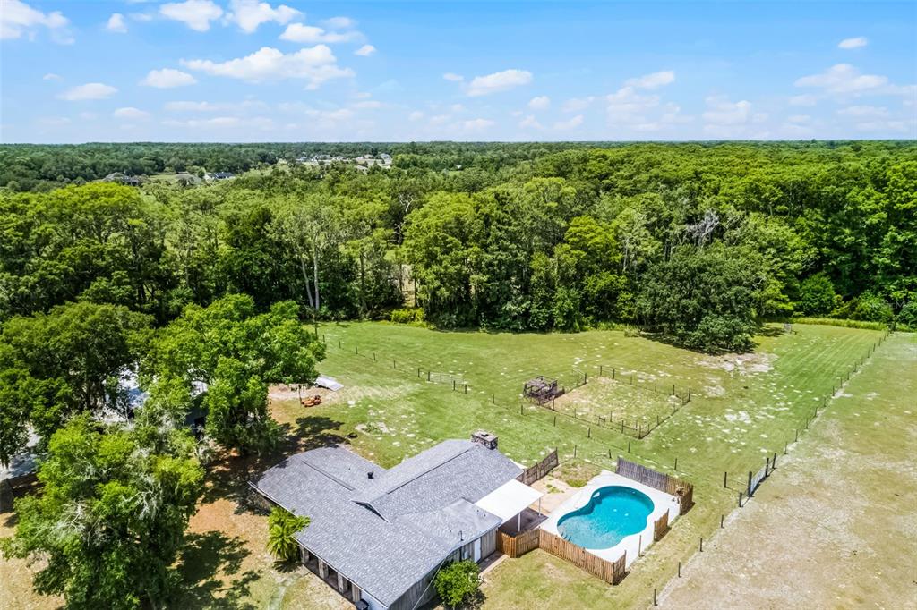 1508 Lake Mills Road Chuluota, FL 32766 - Photo 5 of 37 a view of a city