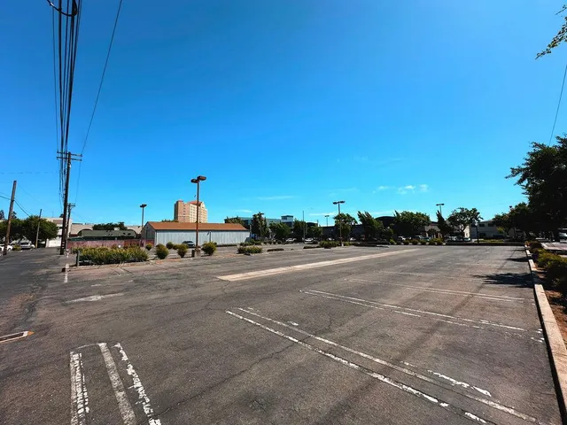 $750,000 | 1320 10th Street, Modesto, CA 95354