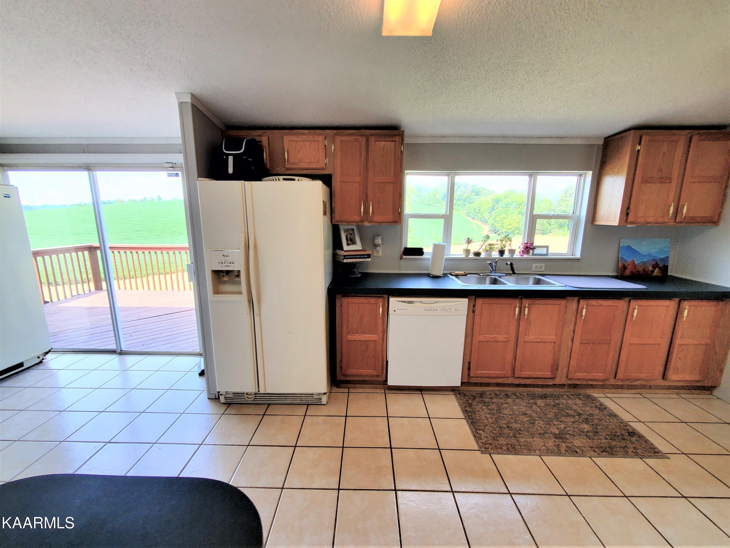 28759 Highway 95 Greenback, TN 37742 - Photo 18 of 34 Kitchen