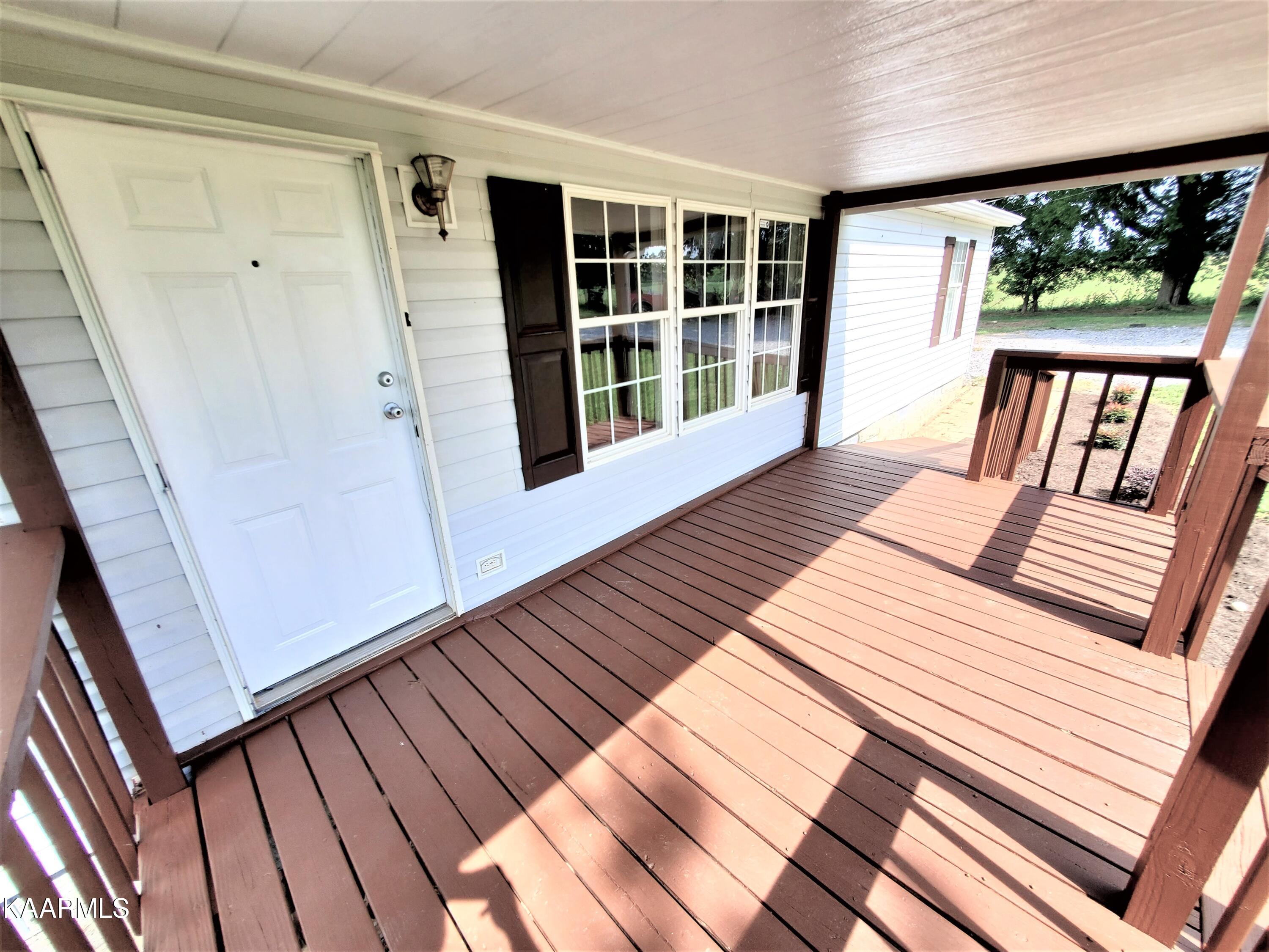28759 Highway 95 Greenback, TN 37742 - Photo 3 of 34 Front Porch
