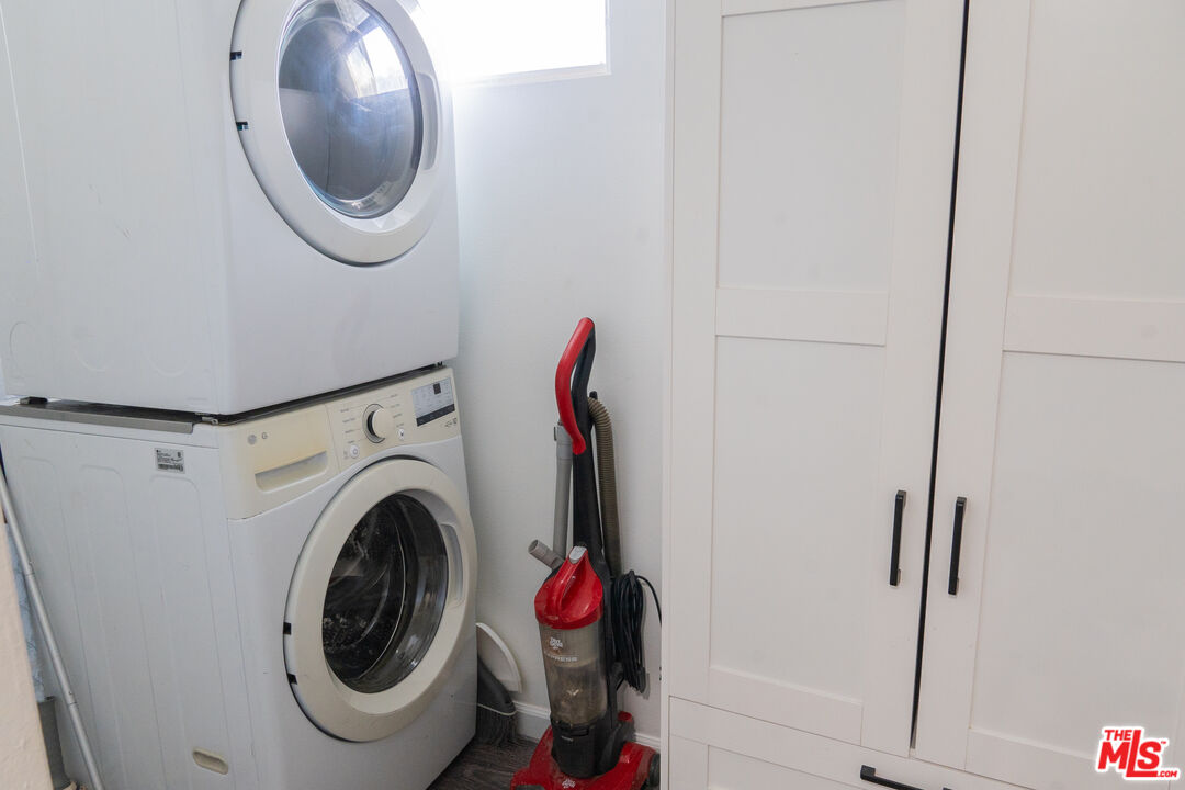 346 Laveta Terrace, Unit 1 Los Angeles, CA 90026 - Photo 13 of 35