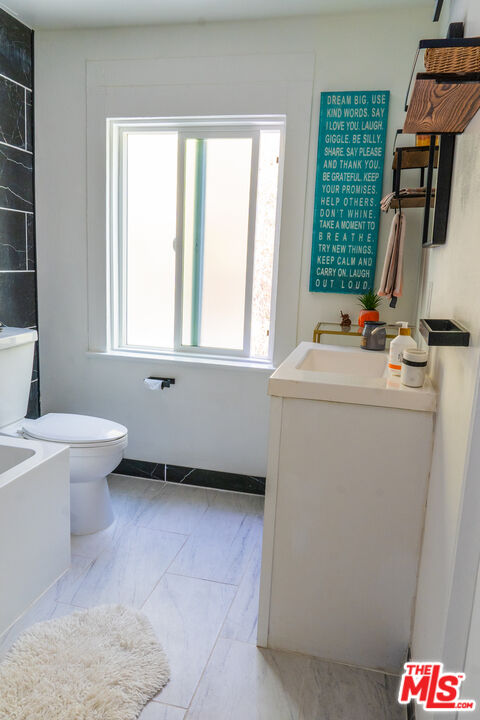 346 Laveta Terrace, Unit 1 Los Angeles, CA 90026 - Photo 18 of 35