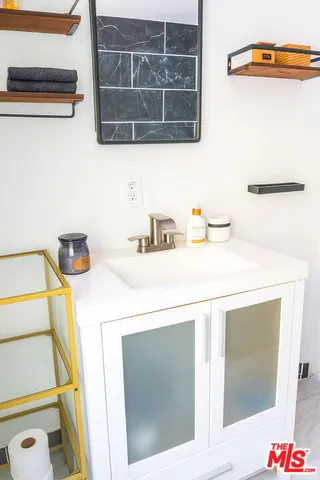 $3,000 | 346 Laveta Terrace, Unit 1, Los Angeles, CA 90026