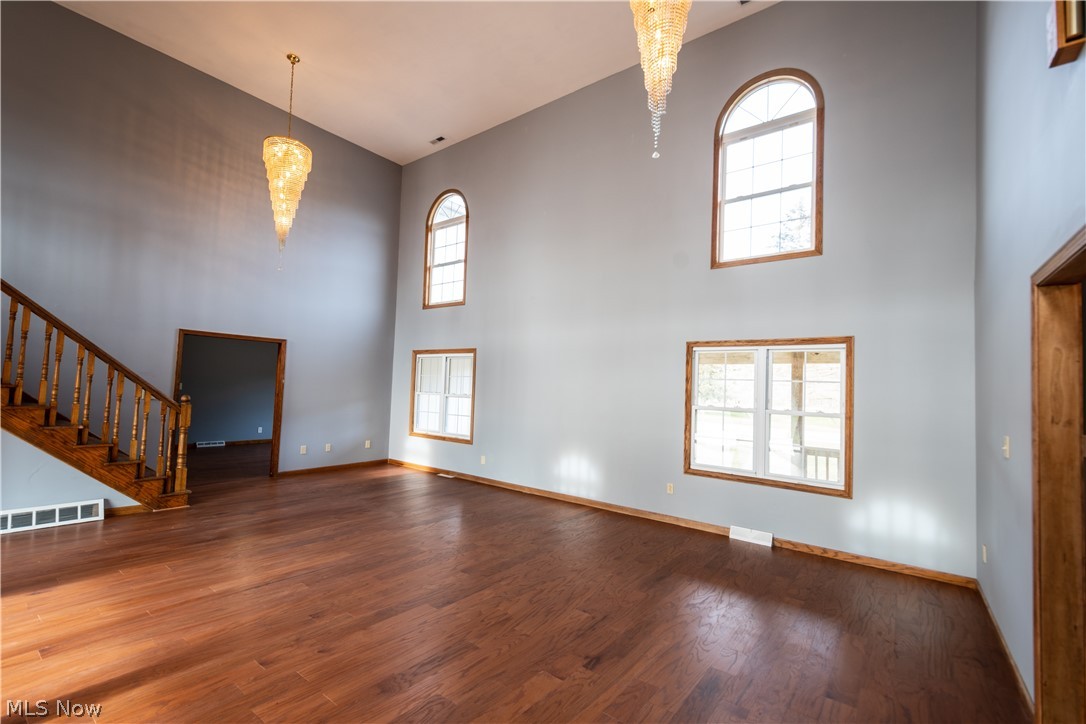 6908 State Rte 322 Windsor, OH 44099 - Photo 16 of 35 2Story Living Room