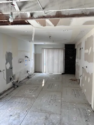 $299,900 | 2940 Flossmoor Road, Flossmoor, IL 60422