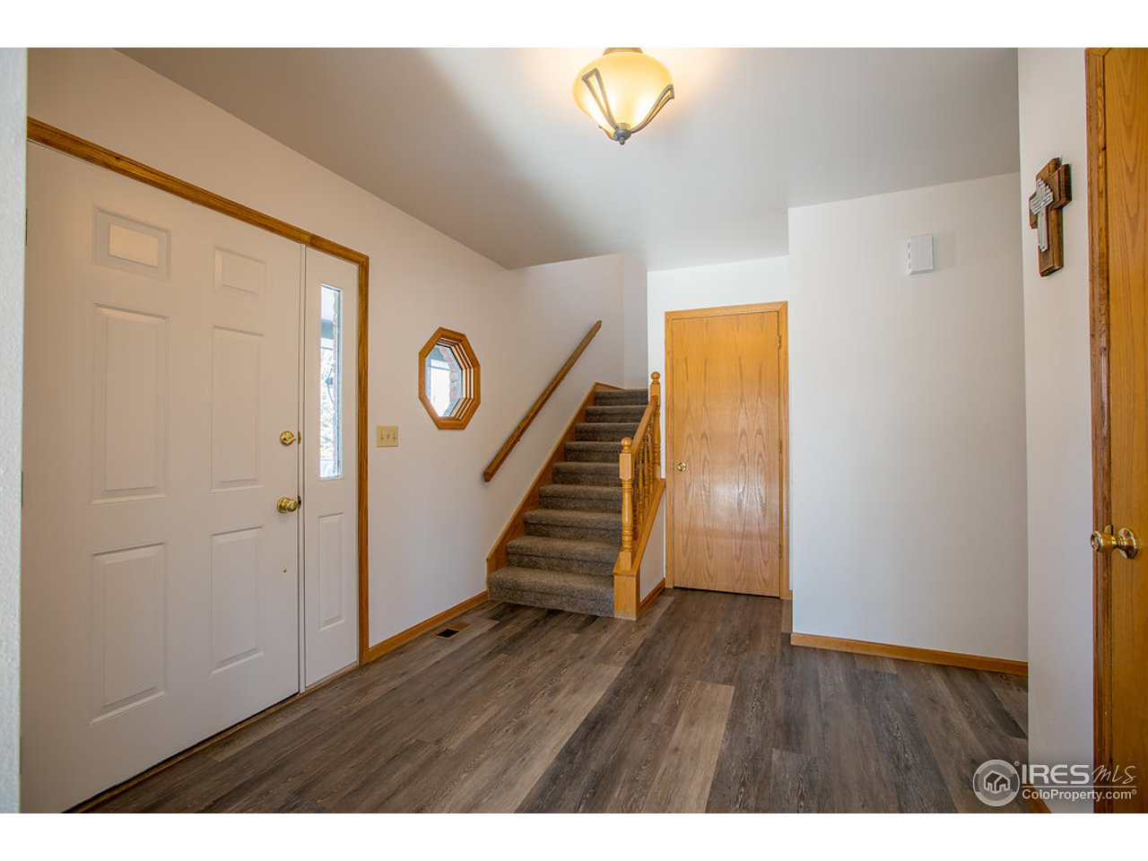 816 East Ridgecrest Road Fort Collins, CO 80524 - Photo 4 of 40 Entrance