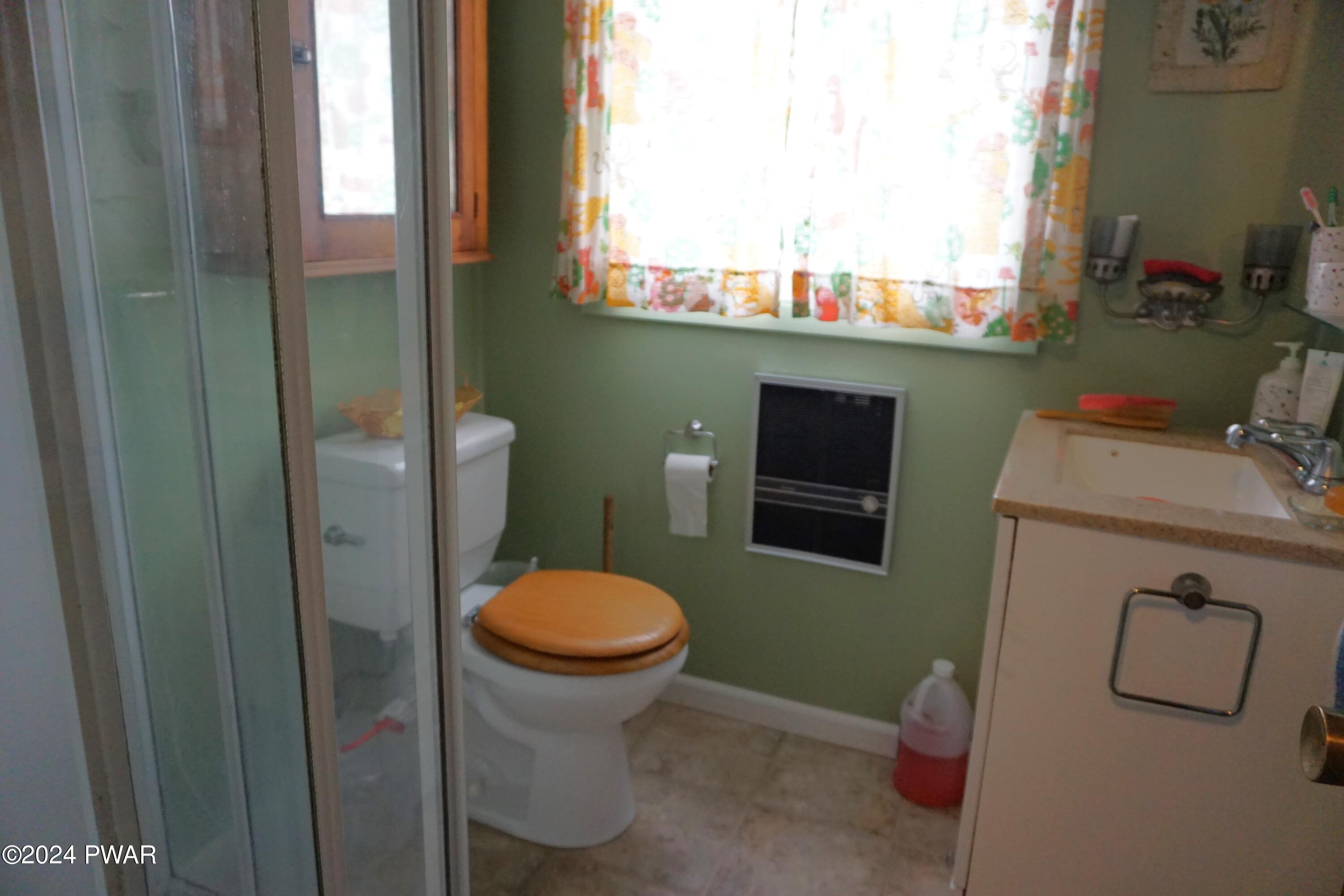 116 Neversink Road Shohola, PA 18458 - Photo 13 of 17 Bathroom