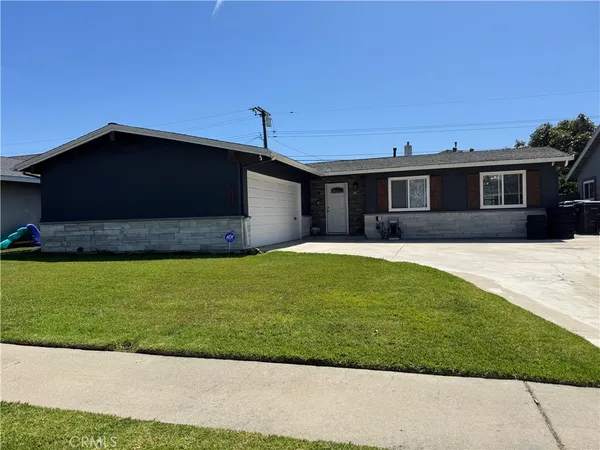 $1,249,000 | 7552 Rhine Drive, Huntington Beach, CA 92647