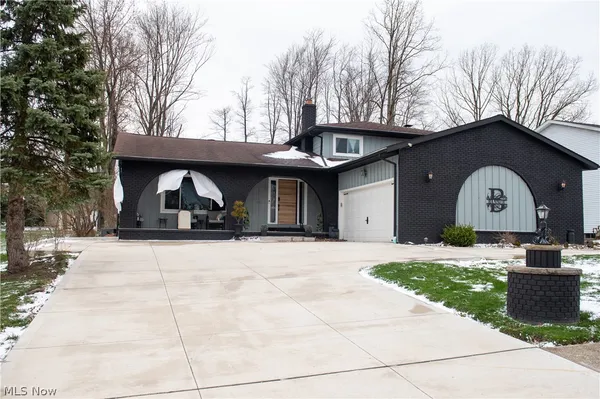 $380,000 | 350 Panorama Drive, Independence, OH 44131