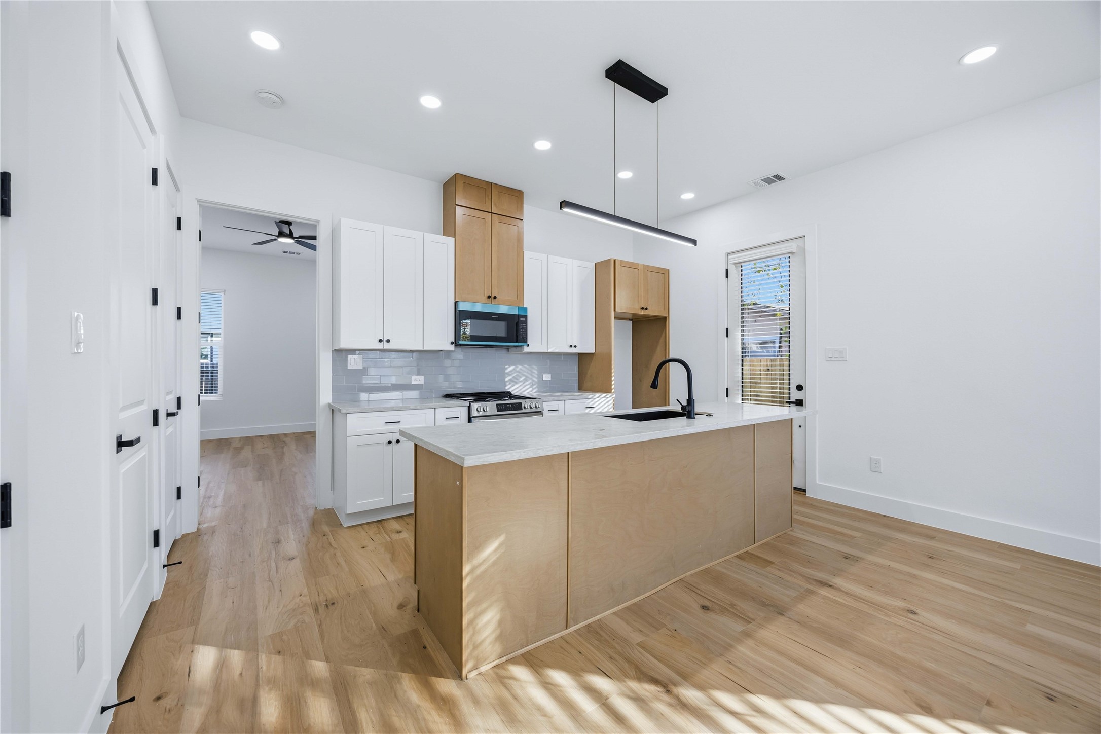 4302 Idaho Street, Unit AB Houston, TX 77021 - Photo 7 of 24