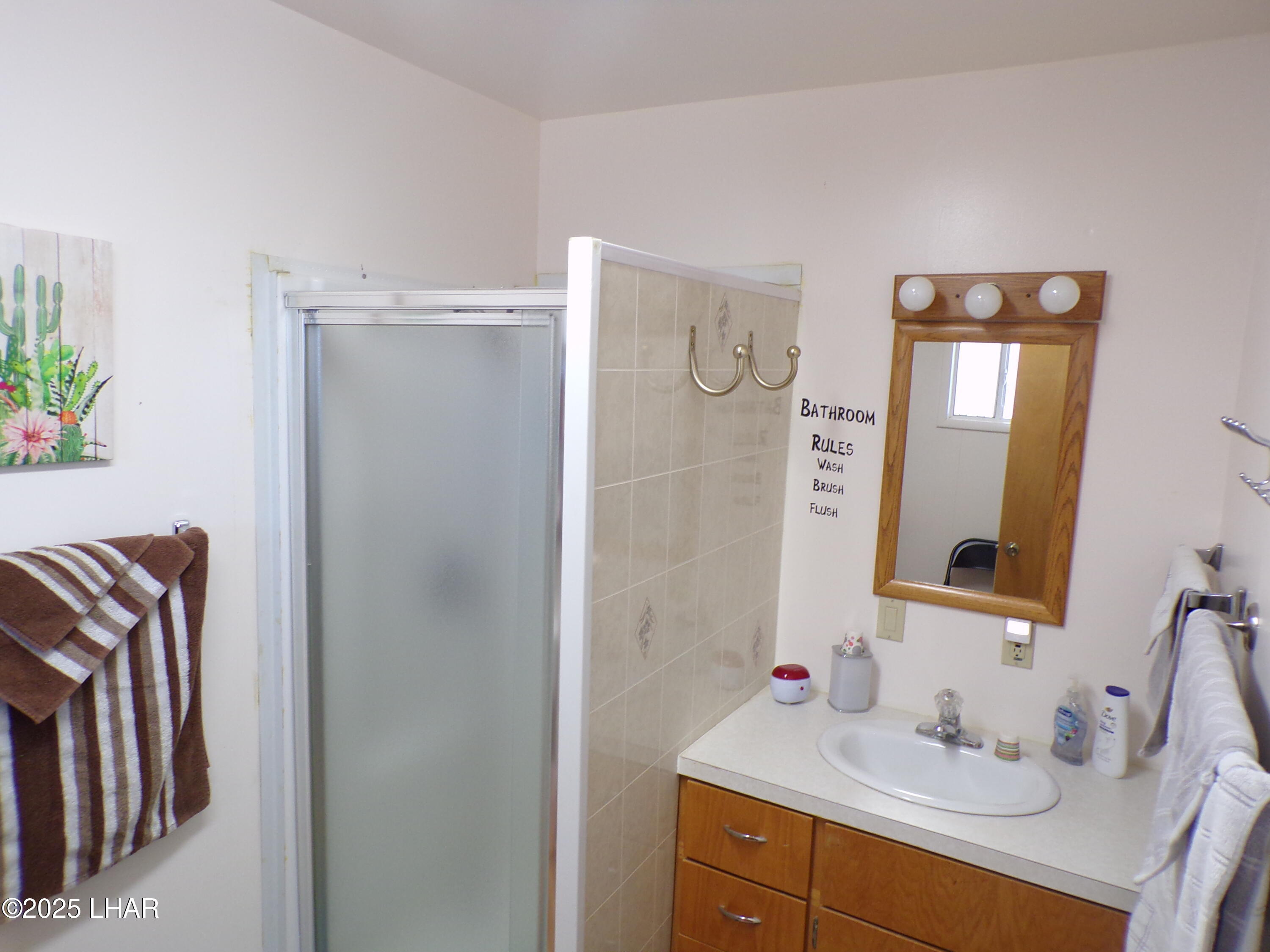 25569 Ochoco Way Bouse, AZ 85325 - Photo 49 of 71 CASITA 3/4 BATHROOM