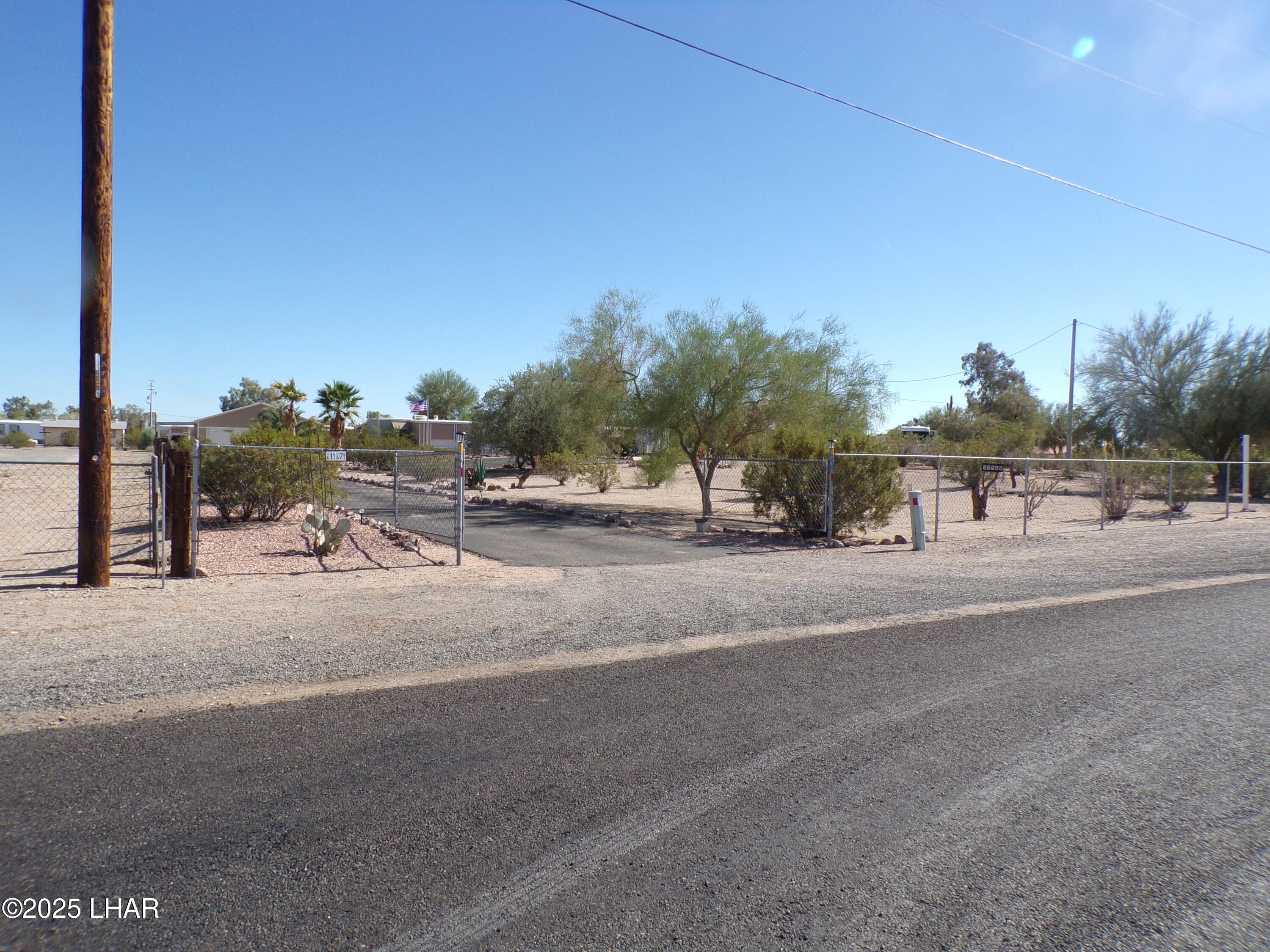 25569 Ochoco Way Bouse, AZ 85325 - Photo 5 of 71 GATED DRIVE ENTRY