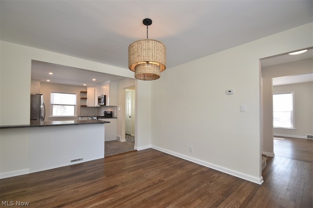 1345 Dorsh Road Cleveland, OH 44121 - Photo 8 of 34 Gallery Image 8