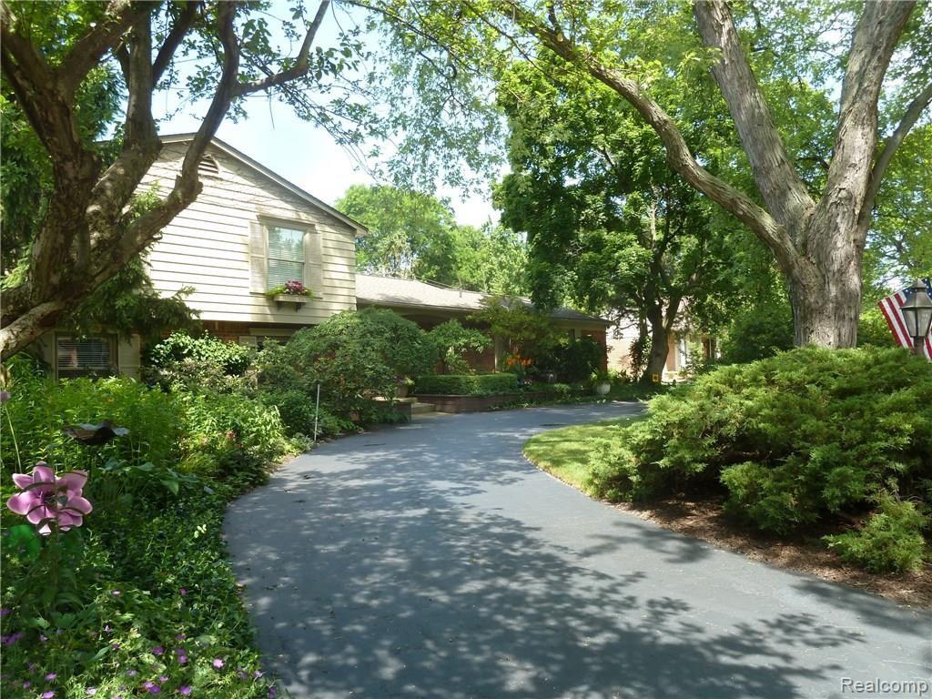 31505 Waltham Road Beverly Hills, MI 48025 - Photo 5 of 45