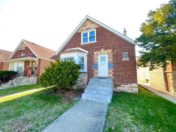 $299,900 | 8312 South Phillips Avenue, Chicago, IL 60617