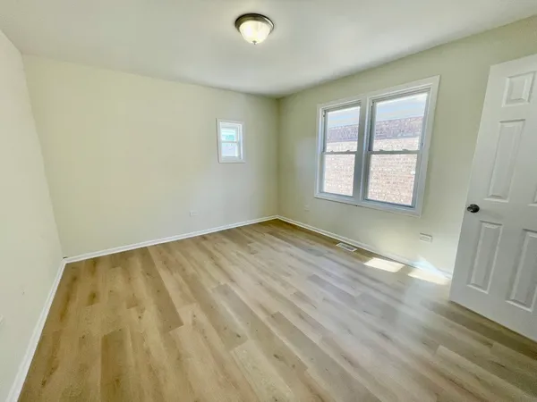 $299,900 | 8312 South Phillips Avenue, Chicago, IL 60617