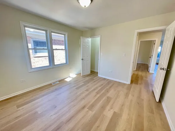 $299,900 | 8312 South Phillips Avenue, Chicago, IL 60617