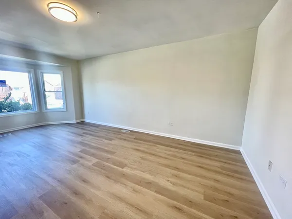 $299,900 | 8312 South Phillips Avenue, Chicago, IL 60617