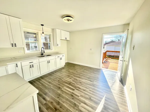 $299,900 | 8312 South Phillips Avenue, Chicago, IL 60617