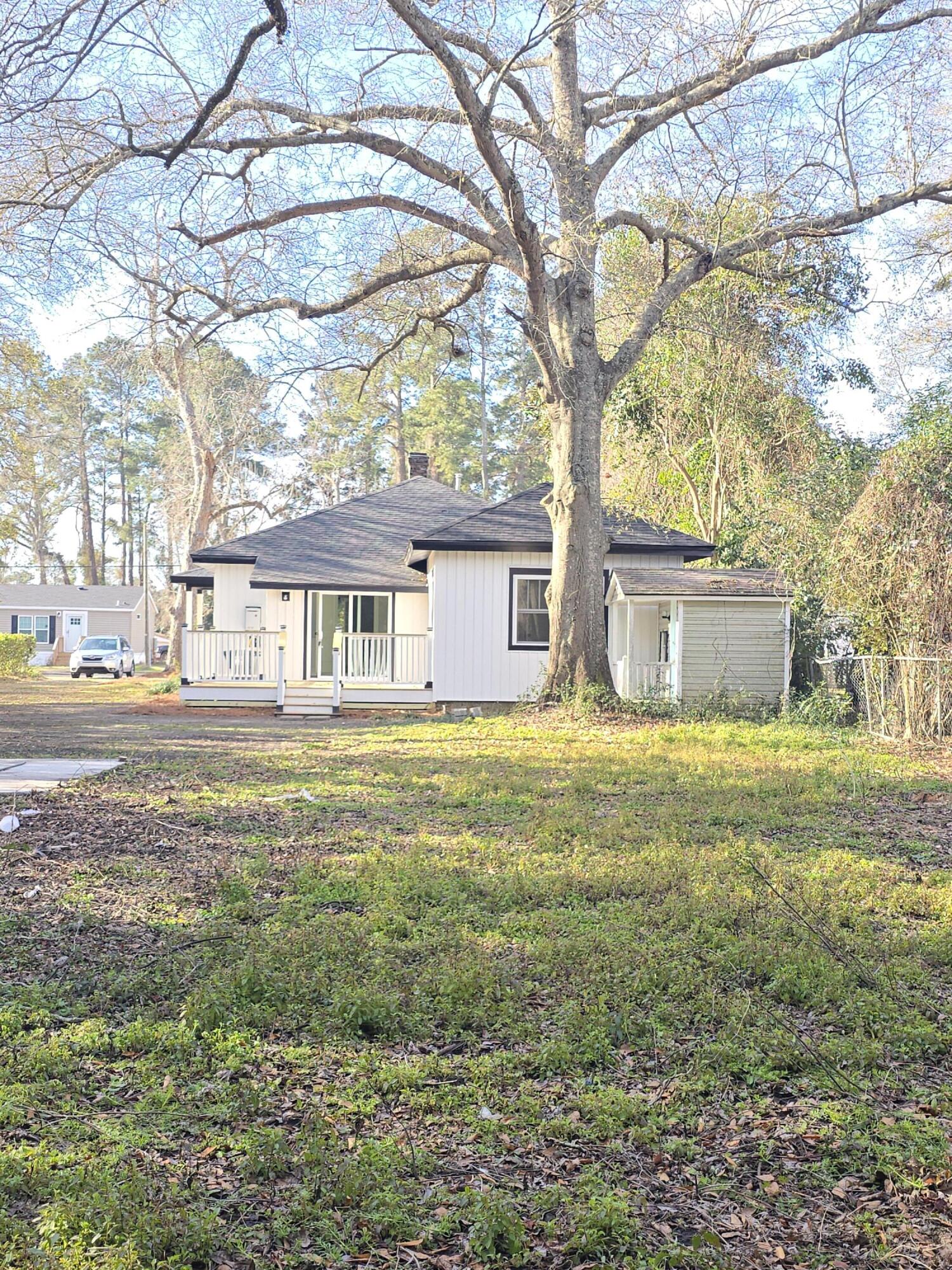 203 East George Street St. George, SC 29477 - Photo 29 of 29 20260129_093946