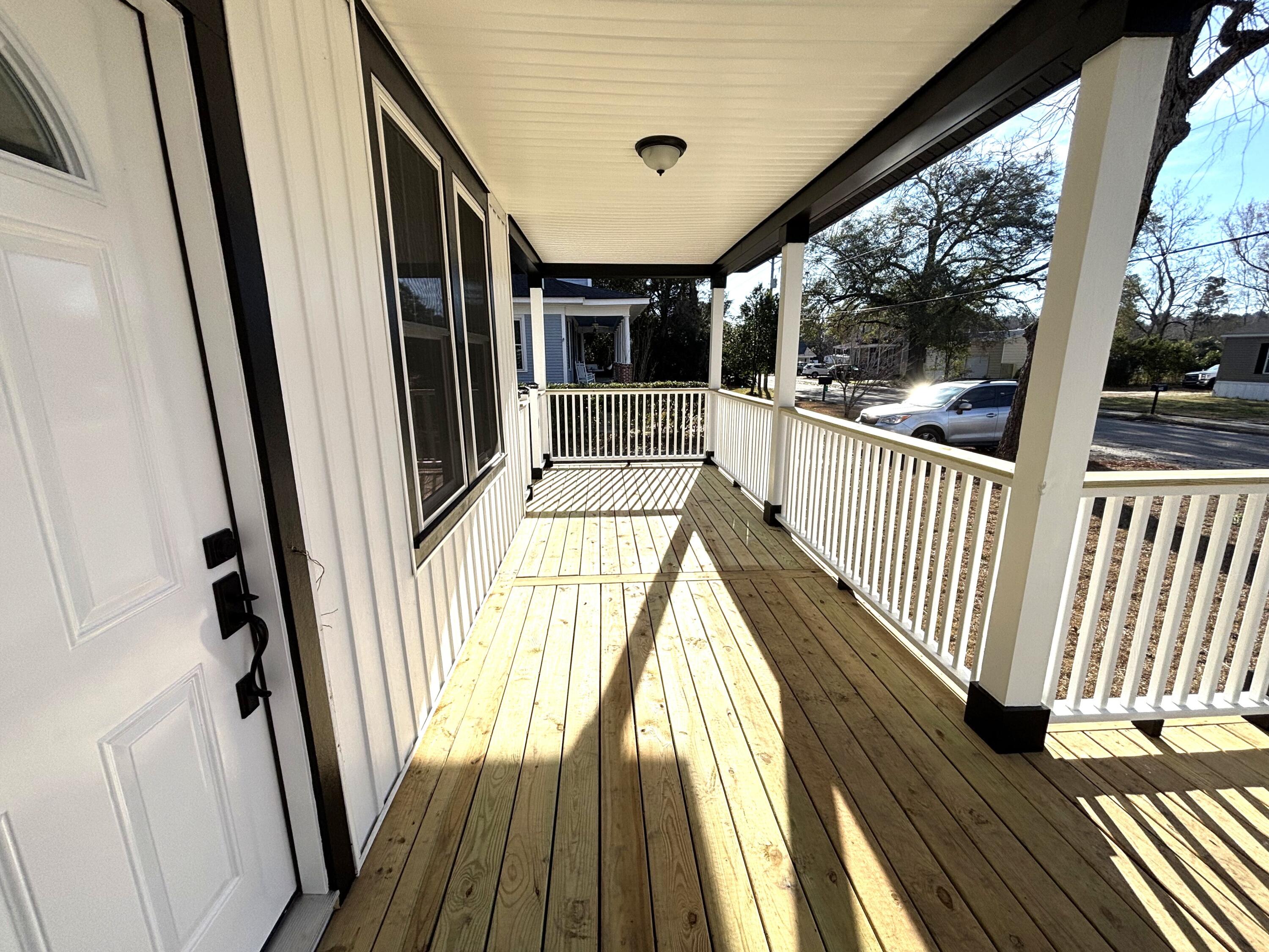 203 East George Street St. George, SC 29477 - Photo 4 of 29 IMG_0693