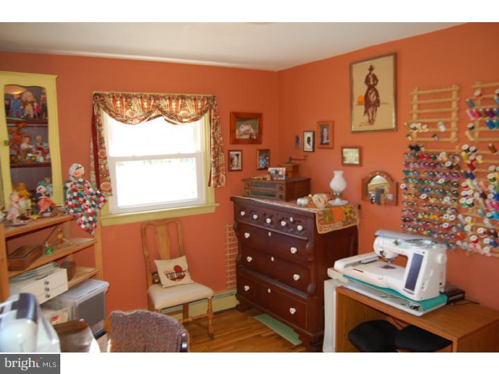306 Moyer Road Hilltown, PA 18944 - Photo 14 of 21