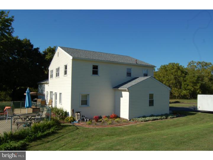 306 Moyer Road Hilltown, PA 18944 - Photo 16 of 21