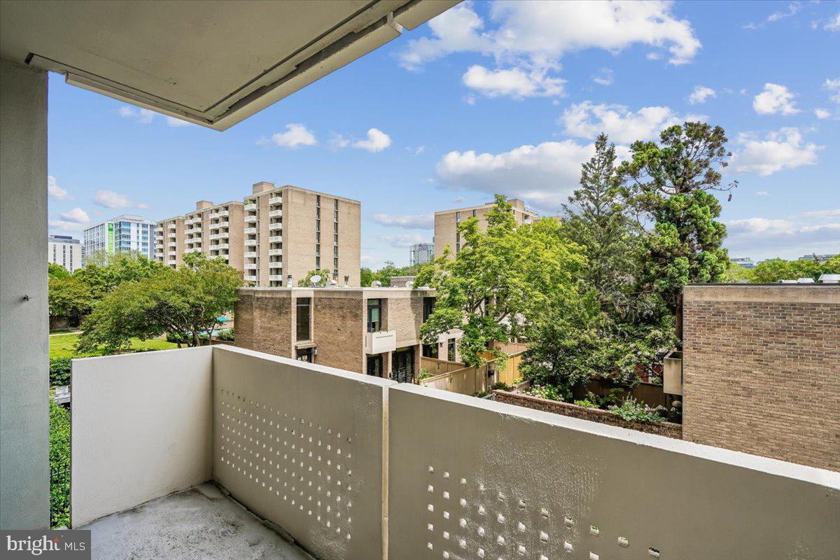 1250 4th Street Southwest, Unit W113 Washington, DC 20024 - Photo 33 of 70 Nice Cityscape view