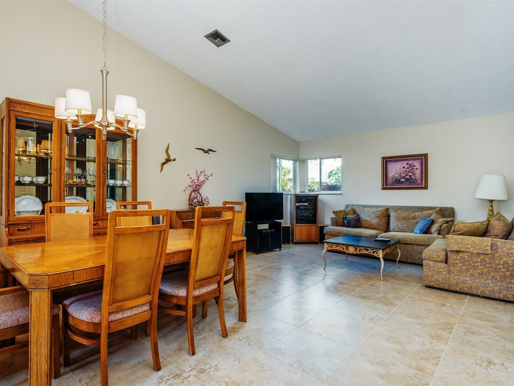9713 Carousel Circle South Boca Raton, FL 33434 - Photo 6 of 27 006_Open Space